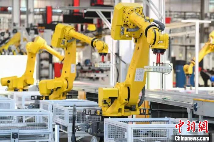 在湖南，許多制造業(yè)企業(yè)生產(chǎn)車間都實(shí)現(xiàn)了智能化。三一供圖