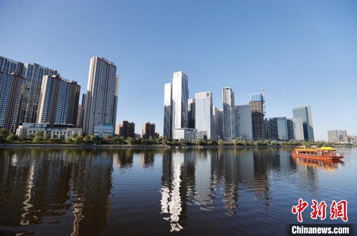 大運(yùn)河北京段40公里實(shí)現(xiàn)全線旅游通航。a target='_blank' href='http://www.chinanews.com/'中新社/a記者 盛佳鵬 攝