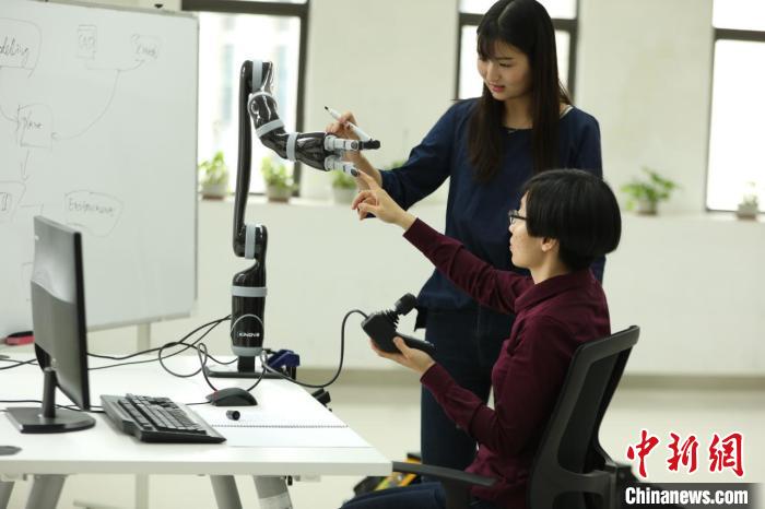 松山湖國際機(jī)器人產(chǎn)業(yè)基地 岳瑞軒 攝