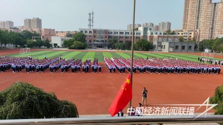 三中開(kāi)學(xué)1).jpg?v=1693830286