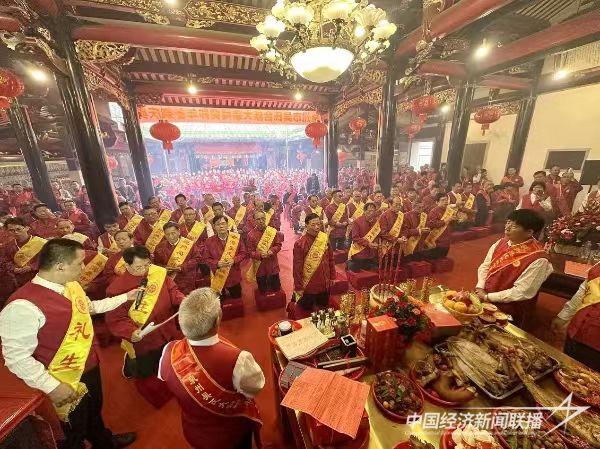 20231205  臺(tái)港澳吳氏宗親團(tuán)體來(lái)泉1.jpg?v=1701920619