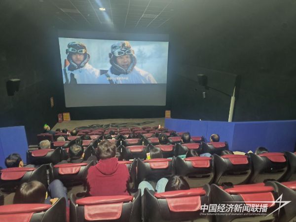 20231222  云霄供電組織觀看《邊疆軍魂》2.jpeg