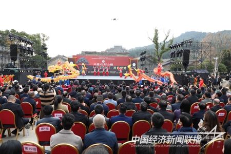 00300437977_1bc4ccf3.jpg?v=1704604601