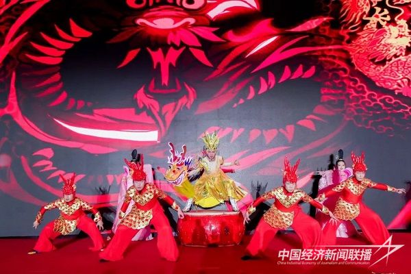 文藝晚會(huì).jpg?v=1704719304