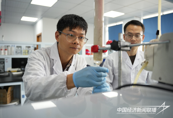 20240130  福建上杭：科技創(chuàng)新驅(qū)動(dòng)引領(lǐng)發(fā)展“新賽道”1.png