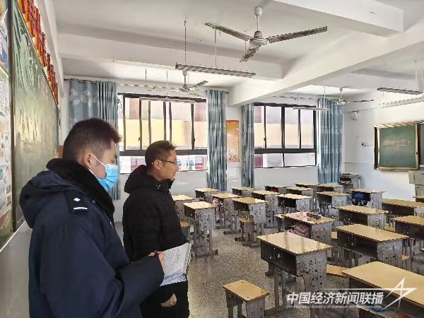 20240205  犀溪派出所全力筑牢假前校園安全堡壘4.jpg?v=1707106727