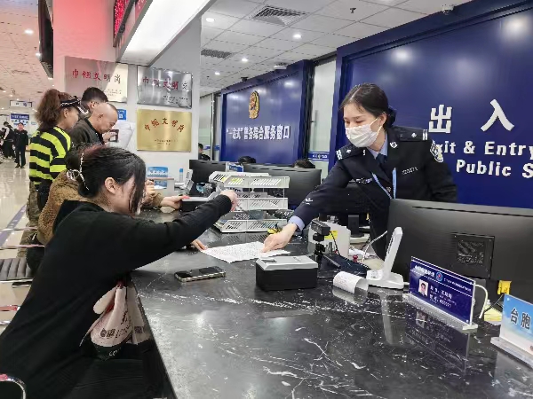 20240301  福安出入境全力應(yīng)對春節(jié)前后辦證小高峰1.jpg?x-oss-process=style/water