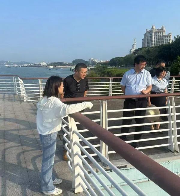 20240905  廈門市生態(tài)環(huán)境局主要領(lǐng)導(dǎo)深入海滄調(diào)研2.jpg?x-oss-process=style/water