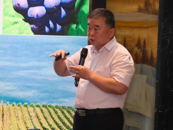 20241115 “葡萄美酒最新疆·金秋十月慶豐收·天山北麓酒香醇”閩疆兩地文化交流會(huì)4.jpg