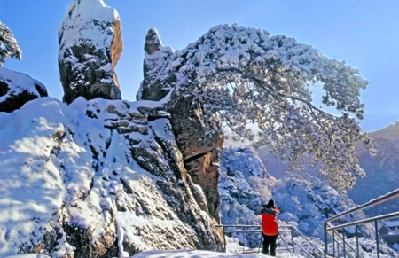 “冬日冰雪”2.jpg?x-oss-process=style/water